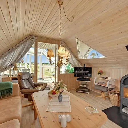 Awesome In With House A Panoramic View *